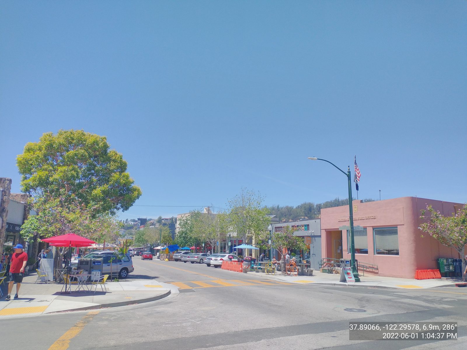 Solano Avenue streetscape in Albany, California