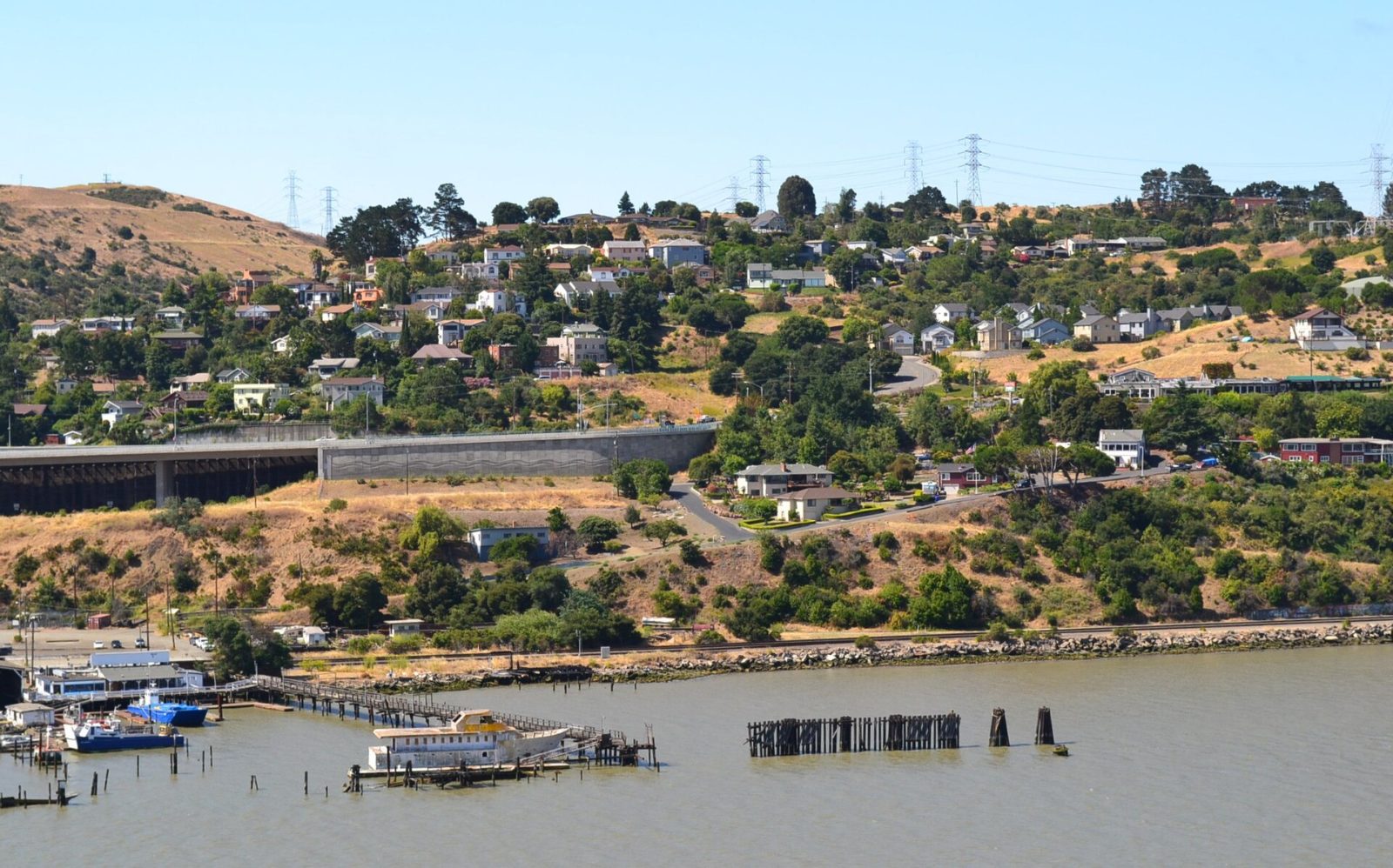 Homes on the hillside of Crockett above the water