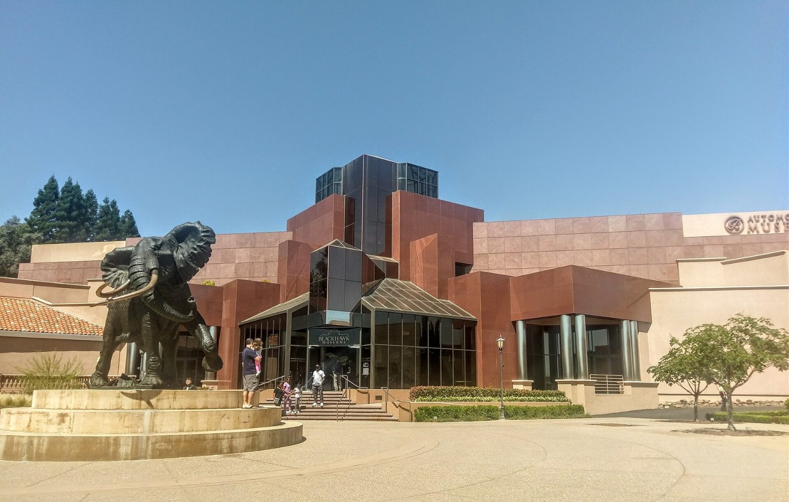 The Blackhawk Museum with a bronze elephant sculpture in front