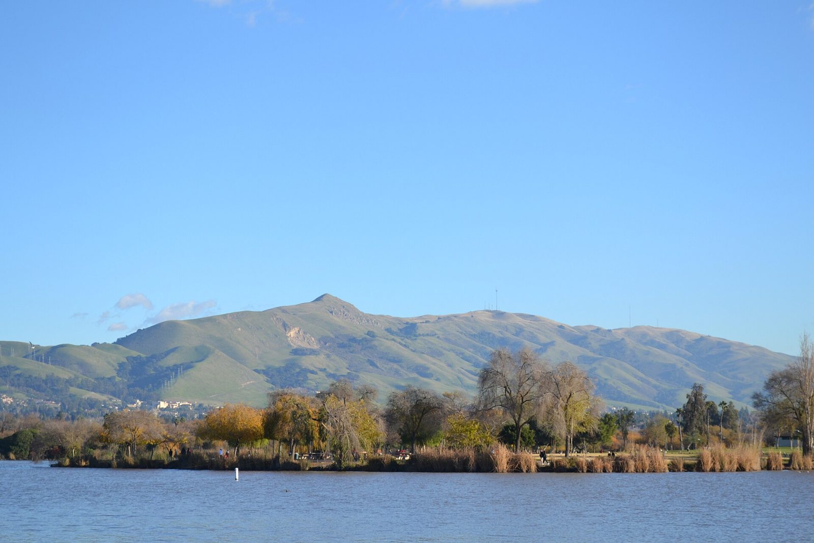 Mission Peak rising above Lake Elizabeth in Fremont Central Park
