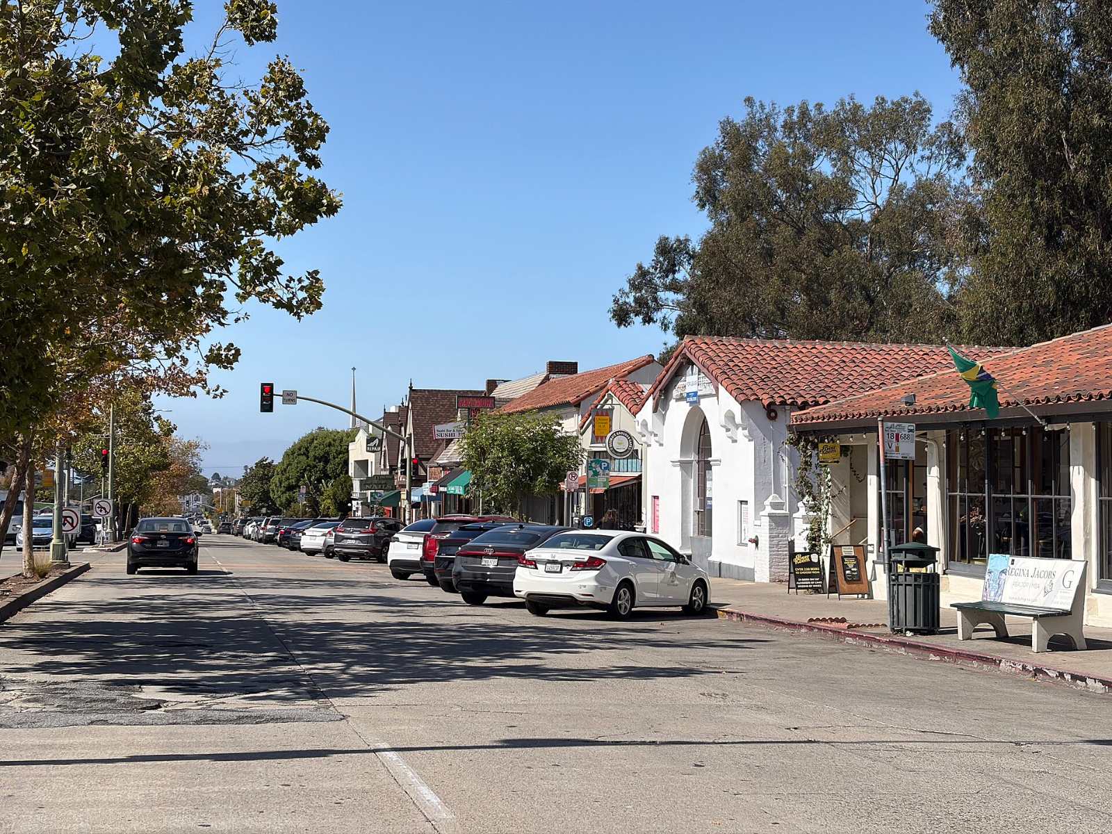Shops and homes along Park Boulevard in Glenview, Oakland
